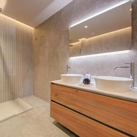 Picturesque 2br Duplex Private Pool & Views *